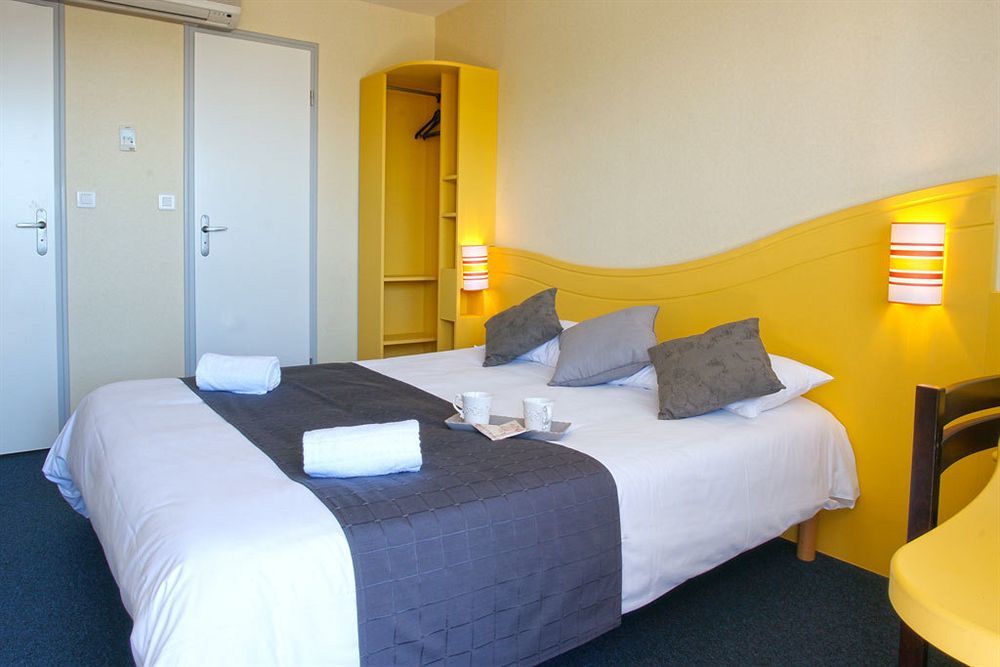 Enzo Hotels Chartres Mainvilliers By Kyriad Direct Bagian luar foto